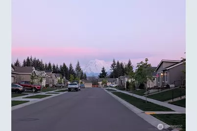 20724 150th Street E, Bonney Lake, WA 98391 - Photo 2