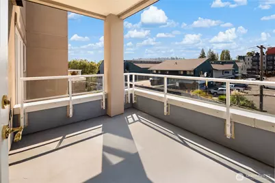 3300 Meridian Avenue N #302, Seattle, WA 98103 - Photo 10
