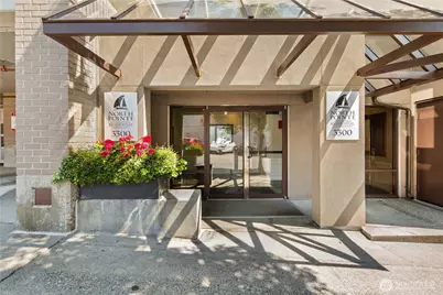 3300 Meridian Avenue N #302, Seattle, WA 98103 - Photo 2