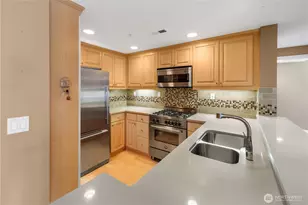 3300 Meridian Ave N, Seattle, WA 98103 - Photo 6