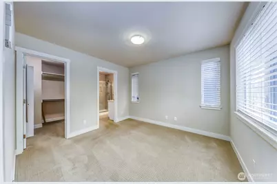 690 Wintersweet Road NE, Bainbridge Island, WA 98110 - Photo 18