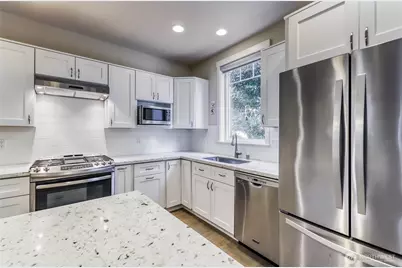 690 Wintersweet Road NE, Bainbridge Island, WA 98110 - Photo 10