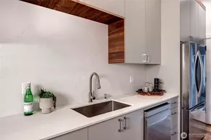 629 13th Ave E, Seattle, WA 98102 - Photo 12