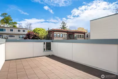 633 13th Avenue E, Seattle, WA 98102 - Photo 24