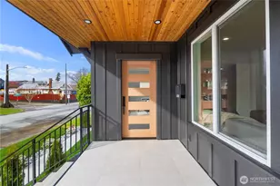 5520 Brooklyn Ave NE, Seattle, WA 98105 - Photo 2
