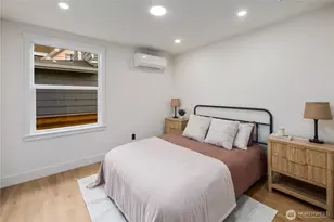 5520 Brooklyn Ave NE, Seattle, WA 98105 - Photo 10