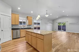 640 SE Sumner St, Camas, WA 98607 - Photo 6