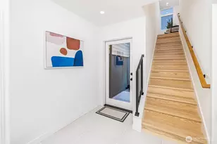 12056 20th Ave NE, Seattle, WA 98125 - Photo 4