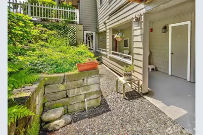 4117 Providence Point Drive SE, Issaquah, WA 98029 - Photo 2
