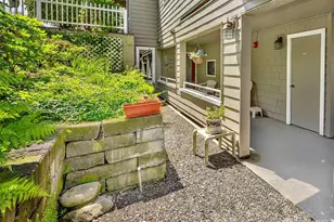 4117 Providence Point Dr SE, Issaquah, WA 98029 - Photo 2