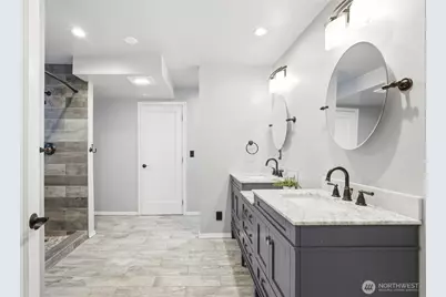 16714 SE Newport Way, Bellevue, WA 98006 - Photo 16