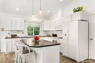 203 2nd St, Riverside, WA 98849 - Photo 4