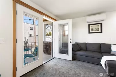 1939 10th Avenue W #B, Seattle, WA 98119 - Photo 10