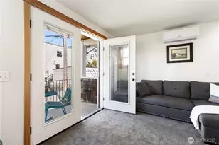 1939 10th Ave W, Seattle, WA 98119 - Photo 10