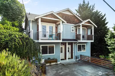 1939 10th Avenue W #B, Seattle, WA 98119 - Photo 2