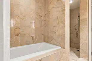500 106th Ave NE, Bellevue, WA 98004 - Photo 22