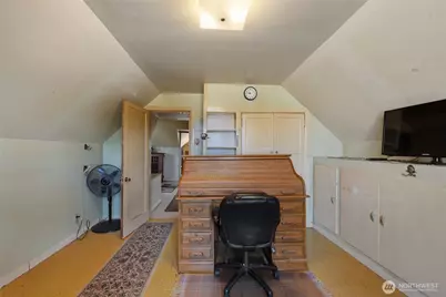 24324 SE 400th Street, Enumclaw, WA 98022 - Photo 18