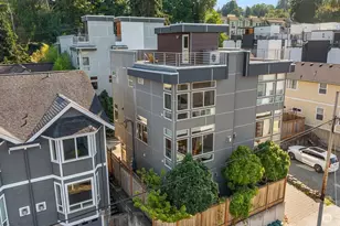 116 W Florentia St, Seattle, WA 98119 - Photo 32