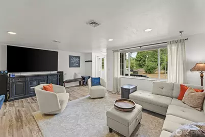 7045 Hawks Prairie Road NE, Olympia, WA 98516 - Photo 4