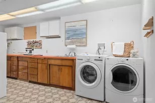 20605 SE 127th St, Issaquah, WA 98027 - Photo 24