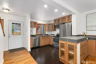1816 E Jefferson St, Seattle, WA 98122 - Photo 8