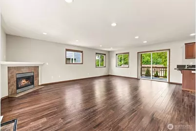 1011 94th Drive NE, Lake Stevens, WA 98258 - Photo 4