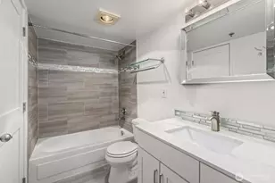530 Melrose Ave E, Seattle, WA 98102 - Photo 20