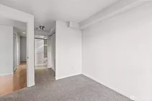 530 Melrose Ave E, Seattle, WA 98102 - Photo 18