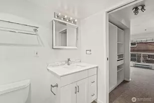 530 Melrose Ave E, Seattle, WA 98102 - Photo 22
