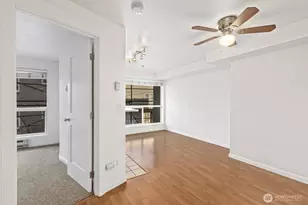 530 Melrose Ave E, Seattle, WA 98102 - Photo 8