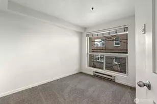 530 Melrose Ave E, Seattle, WA 98102 - Photo 16