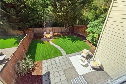 8303 233rd Place NE, Redmond, WA 98053 - Photo 2