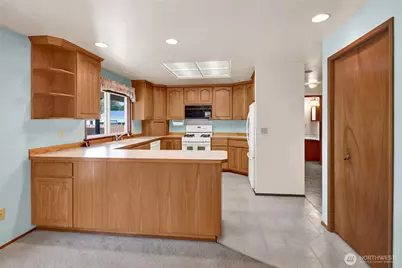 13176 Avon Allen Road, Mount Vernon, WA 98273 - Photo 16