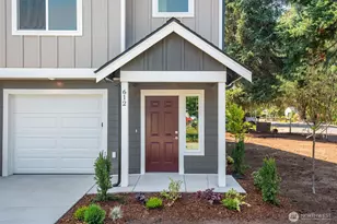 612 & 614 122nd Street Ct E, Tacoma, WA 98445 - Photo 2
