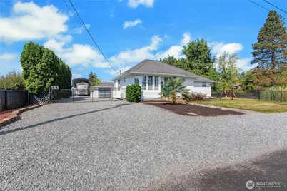 10408 23rd Avenue E, Tacoma, WA 98445 - Photo 4