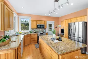 1320 Juniper Beach Rd, Camano Island, WA 98282 - Photo 8