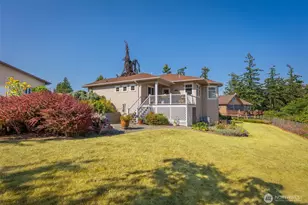 1320 Juniper Beach Rd, Camano Island, WA 98282 - Photo 20