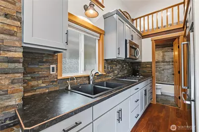 990 S Lake Whatcom Boulevard #36, Sedro Woolley, WA 98284 - Photo 6