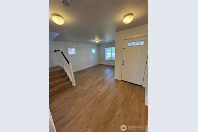 1171 Swan Loop, DuPont, WA 98327 - Photo 2