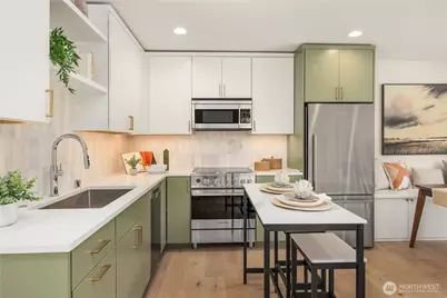 7062 Cleopatra Place NW, Seattle, WA 98117 - Photo 8