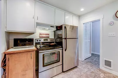 624 Madison Street, Everett, WA 98203 - Photo 8