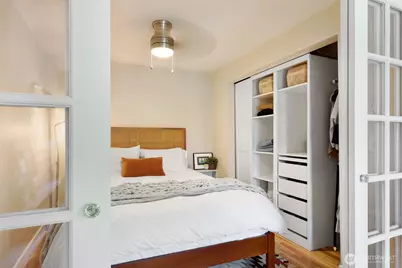 610 Aloha Street #302, Seattle, WA 98109 - Photo 14