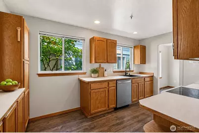 625 101st Place SE #A, Everett, WA 98208 - Photo 8