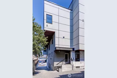3219 Fuhrman Avenue E, Seattle, WA 98102 - Photo 4