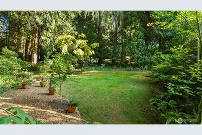 5470 Taylor Avenue NE, Bainbridge Island, WA 98110 - Photo 36