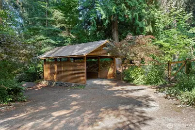 5470 Taylor Avenue NE, Bainbridge Island, WA 98110 - Photo 38