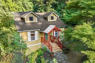 5470 Taylor Ave NE, Bainbridge Island, WA 98110 - Photo 1