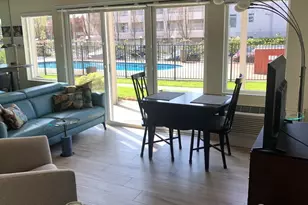 201 2nd St S, Kirkland, WA 98033 - Photo 2