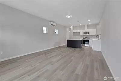 1025 E 64th S, Tacoma, WA 98404 - Photo 8