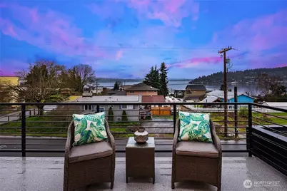 3202 Burnett Avenue N, Renton, WA 98056 - Photo 32